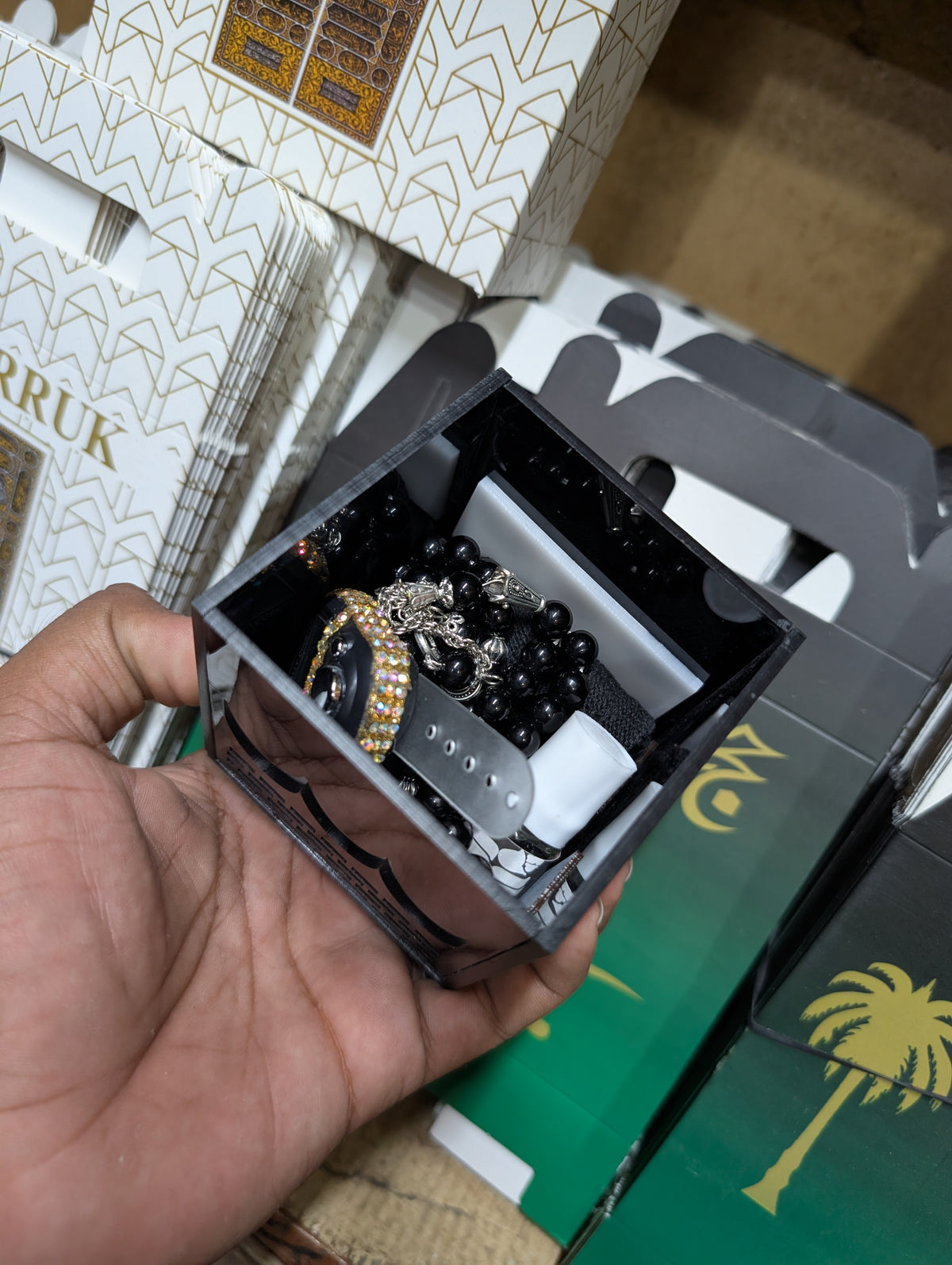 Premium Acrylic Kaaba Box – Islamic Gift & Umrah Giveaway
