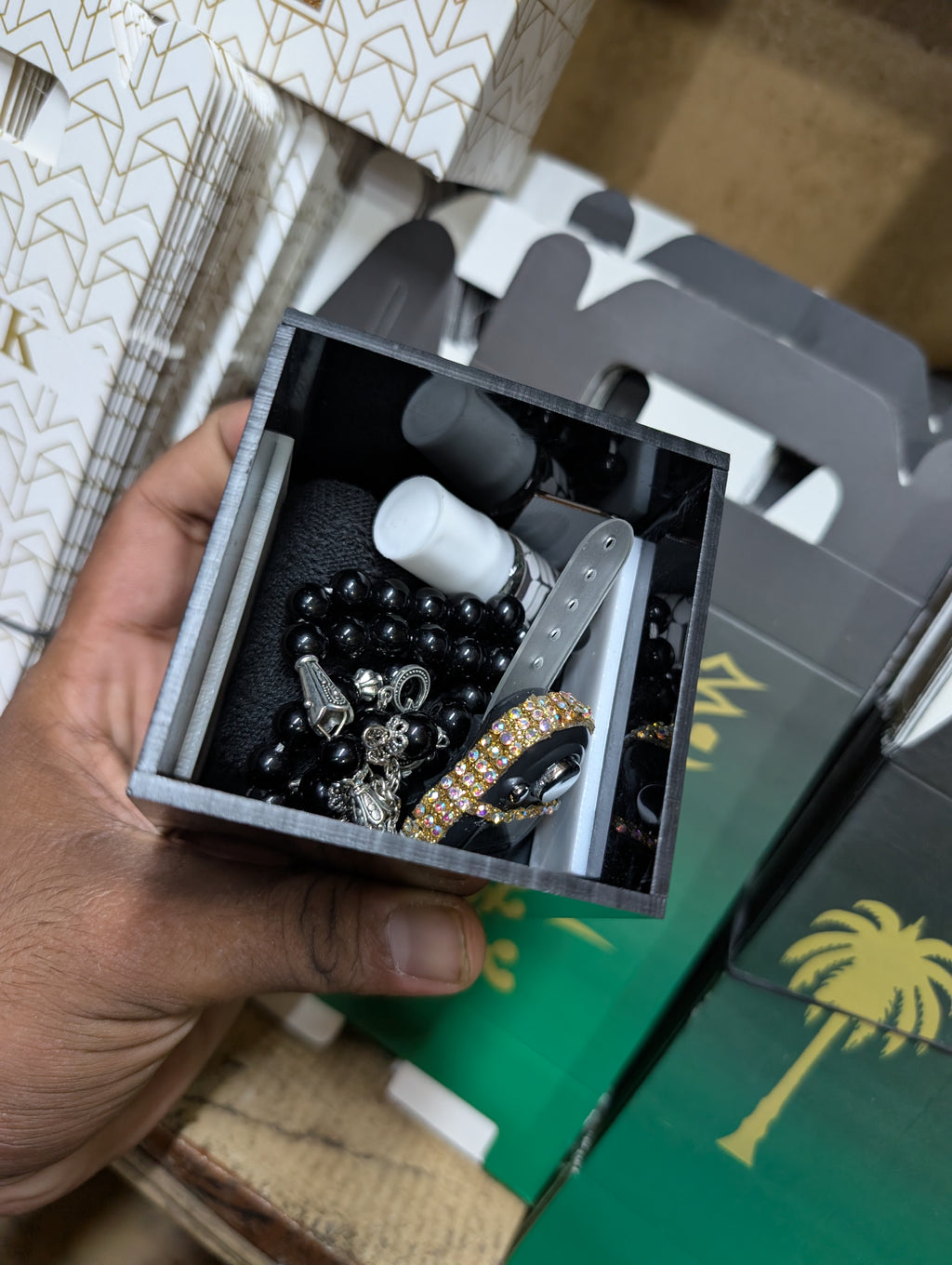 Premium Acrylic Kaaba Box – Islamic Gift & Umrah Giveaway