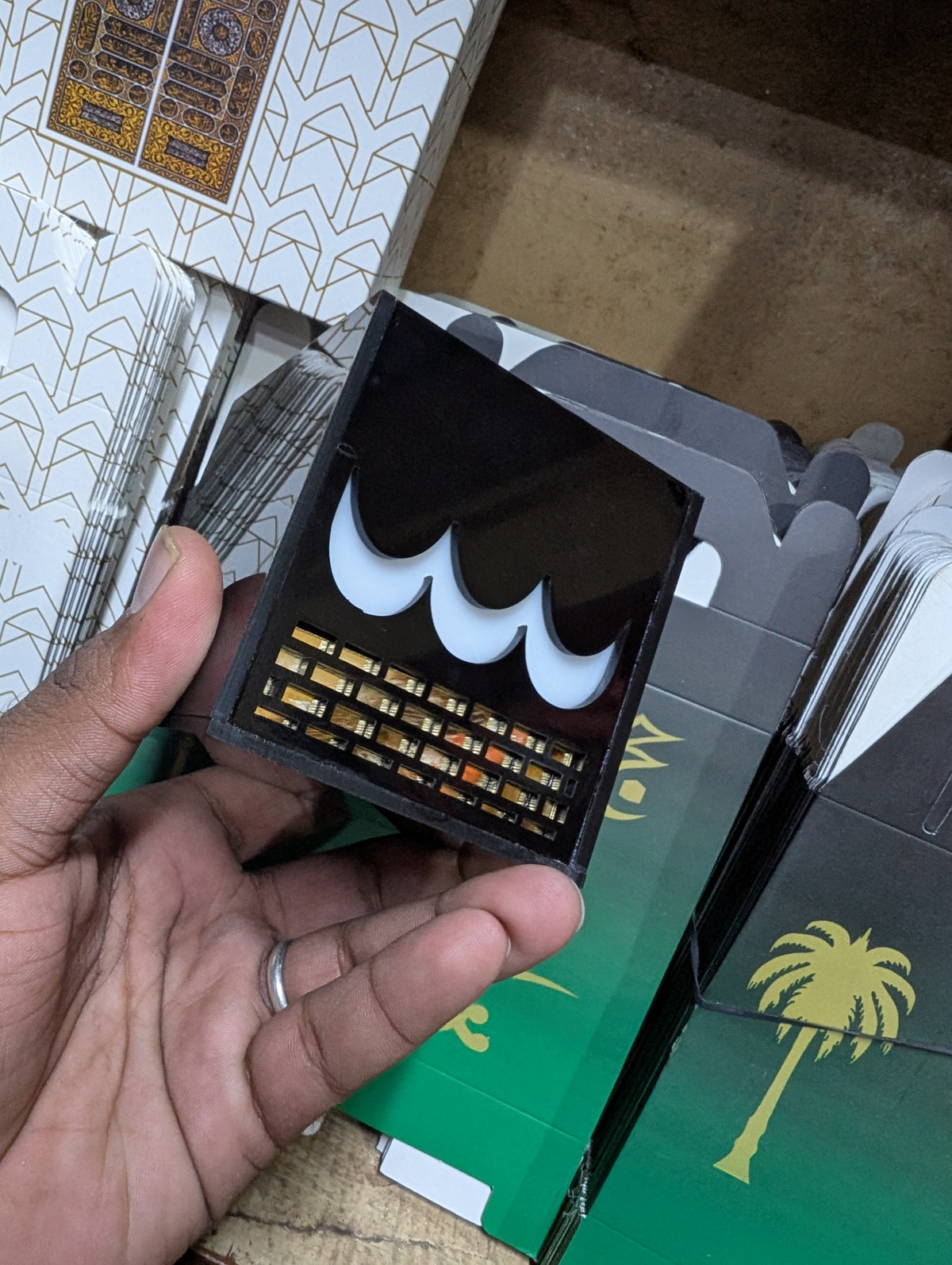 Premium Acrylic Kaaba Box – Islamic Gift & Umrah Giveaway
