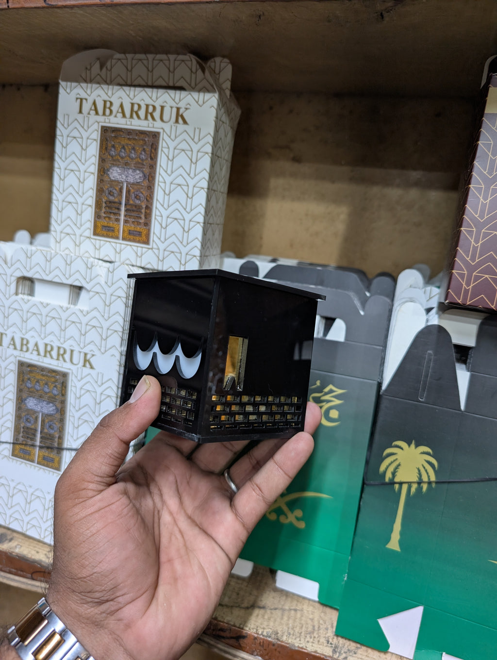 Premium Acrylic Kaaba Box – Islamic Gift & Umrah Giveaway
